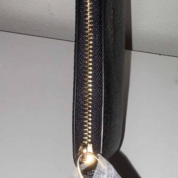 Coach Black Pebbled Leather Wristlet - Picture 5 of 7